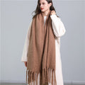 Stilvoll & warm durch den Winter – Elira Karierter Schal