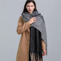 Stilvoll & warm durch den Winter – Elira Karierter Schal
