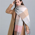 Stilvoll & warm durch den Winter – Elira Karierter Schal