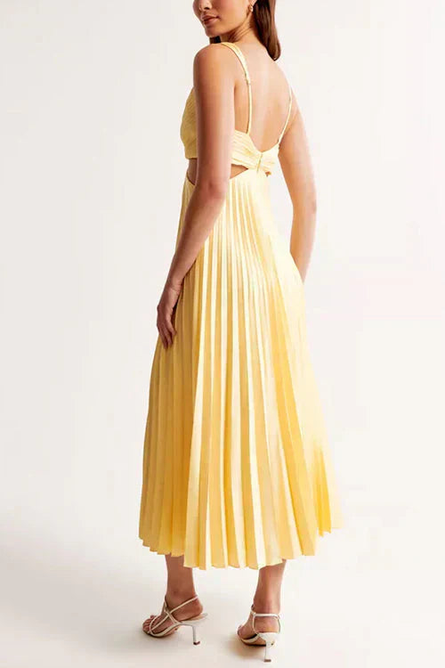 Elegantes Plisseekleid mit Taillenakzent – Aurelia