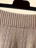 Elegantes Strick-Set mit Pullover & A-Linien-Rock – Lorelei