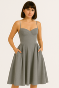 Elegantes Midikleid mit Korsett-Passform für jeden Anlass – Enrica