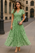 Langes Sommerkleid mit Blumenmuster und kurzen Ärmeln – Marliese