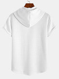 Herren T-Shirt mit Waffelkapuze und Bogensaum – Trevaro