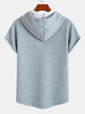 Herren T-Shirt mit Waffelkapuze und Bogensaum – Trevaro