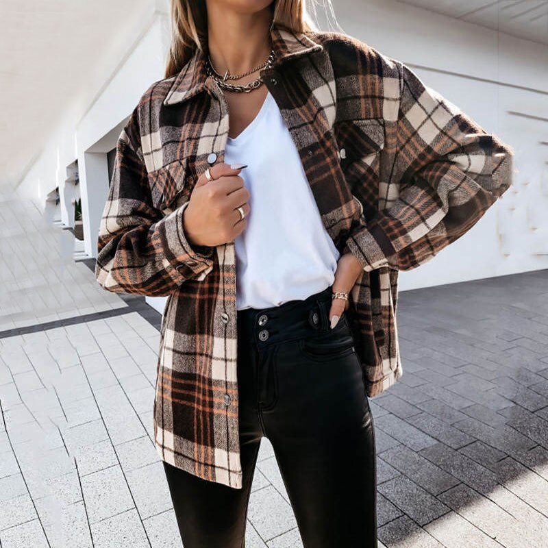 Kariertes Damenhemdjacke für lässige Looks – Mila