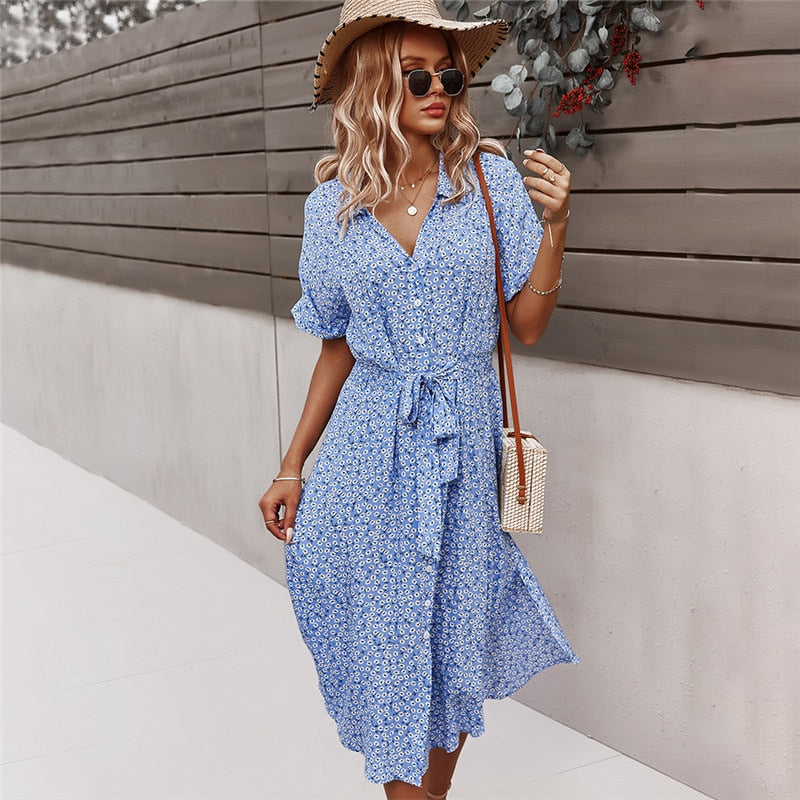 Boho Midi-Kleid mit Knöpfen & Blumenmuster – Elara