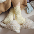 Flauschige Vintage-Trachtensocken für Zuhause – Luisa