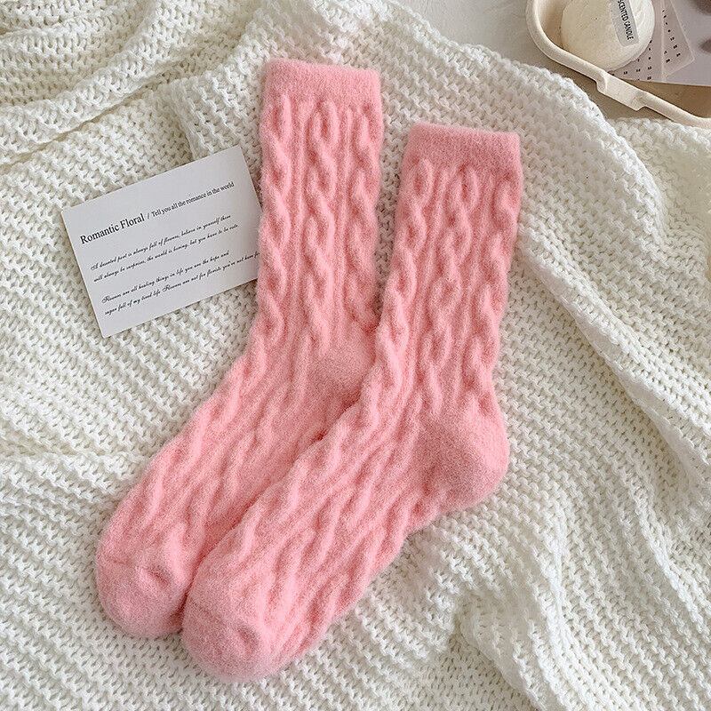 Flauschige Vintage-Trachtensocken für Zuhause – Luisa